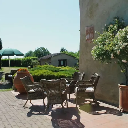 Tana De Lepri Aparthotel