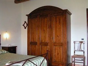 Tana De Lepri 3*