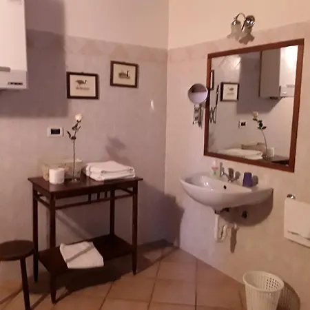 Aparthotel Tana De Lepri Colle Val D'Elsa