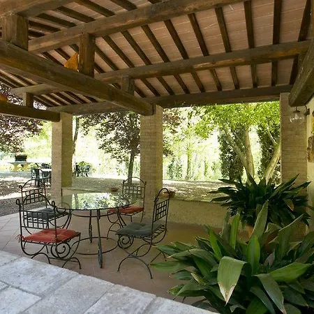 Tana De Lepri Aparthotel 3*