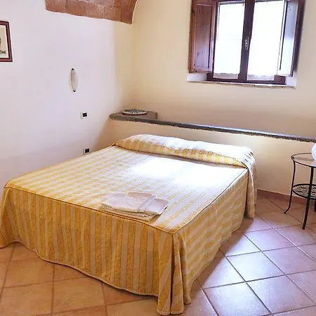 Aparthotel Tana De Lepri 3*