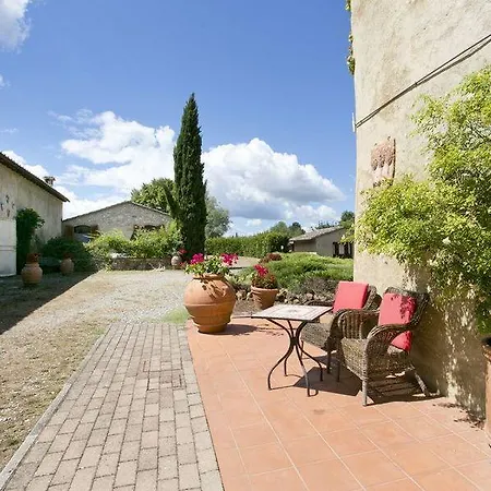 Tana De Lepri Aparthotel 3*