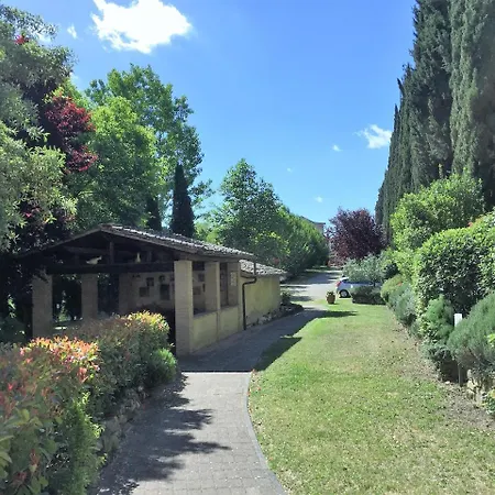Aparthotel Tana De Lepri